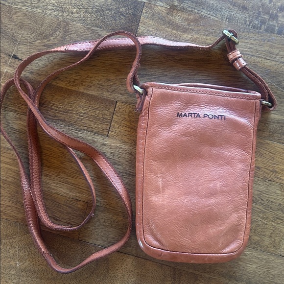 MARTA PONTI Made In Portugal Leather Phone Crossbody With Woven Detail - Picture 3 of 7